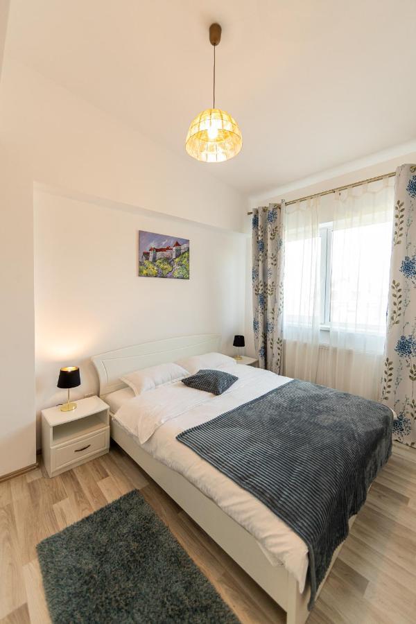 Citadel Apartament'S Rîşnov Extérieur photo